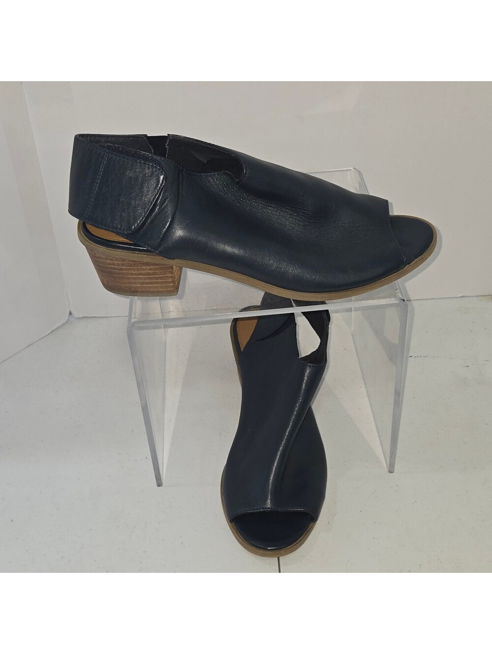Walk With Me by Coldwater Creek Houston Navy Leather Open Toe Ankle Booties 11M
